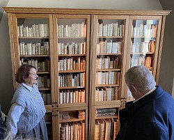 Im November 2024 kehrte die humanistische Bibliothek zurück in den Gewitterturm.