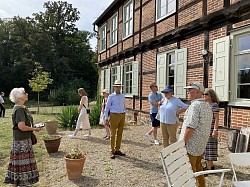Das Ensemble des Rittergutes mit seinen Parkanlagen gehört zum Gartenträume-Programm des Landes Sachsen-Anhalt.