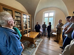 Die humanistische Bibliothek im Turmzimmer zog die Blicke der Besucher auf sich.